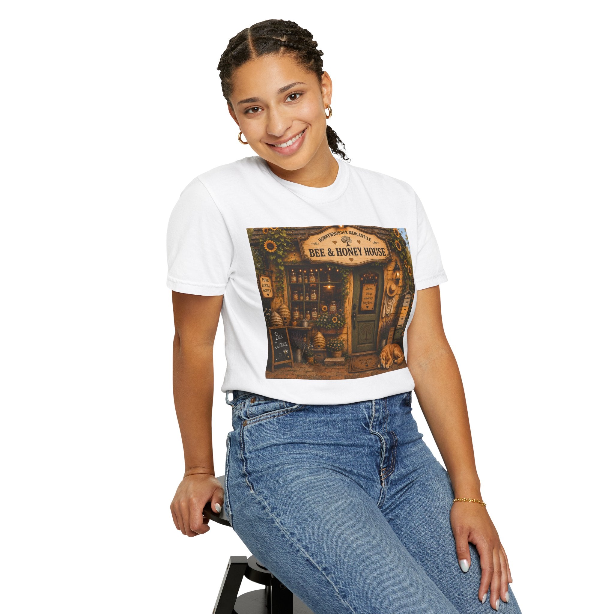 Bee & Honey House Vintage Shop T-Shirt